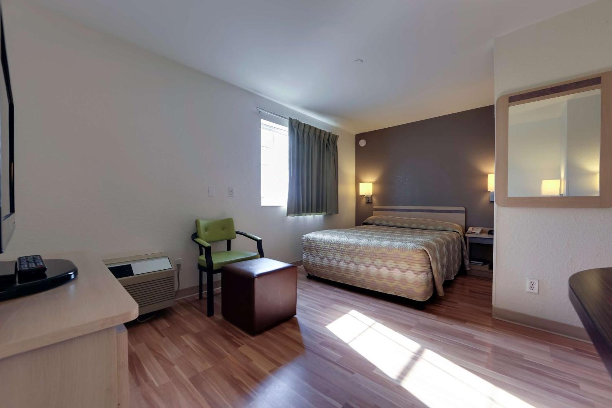 Studio 6 Toronto - Mississauga With Kitchenettes 외부 사진
