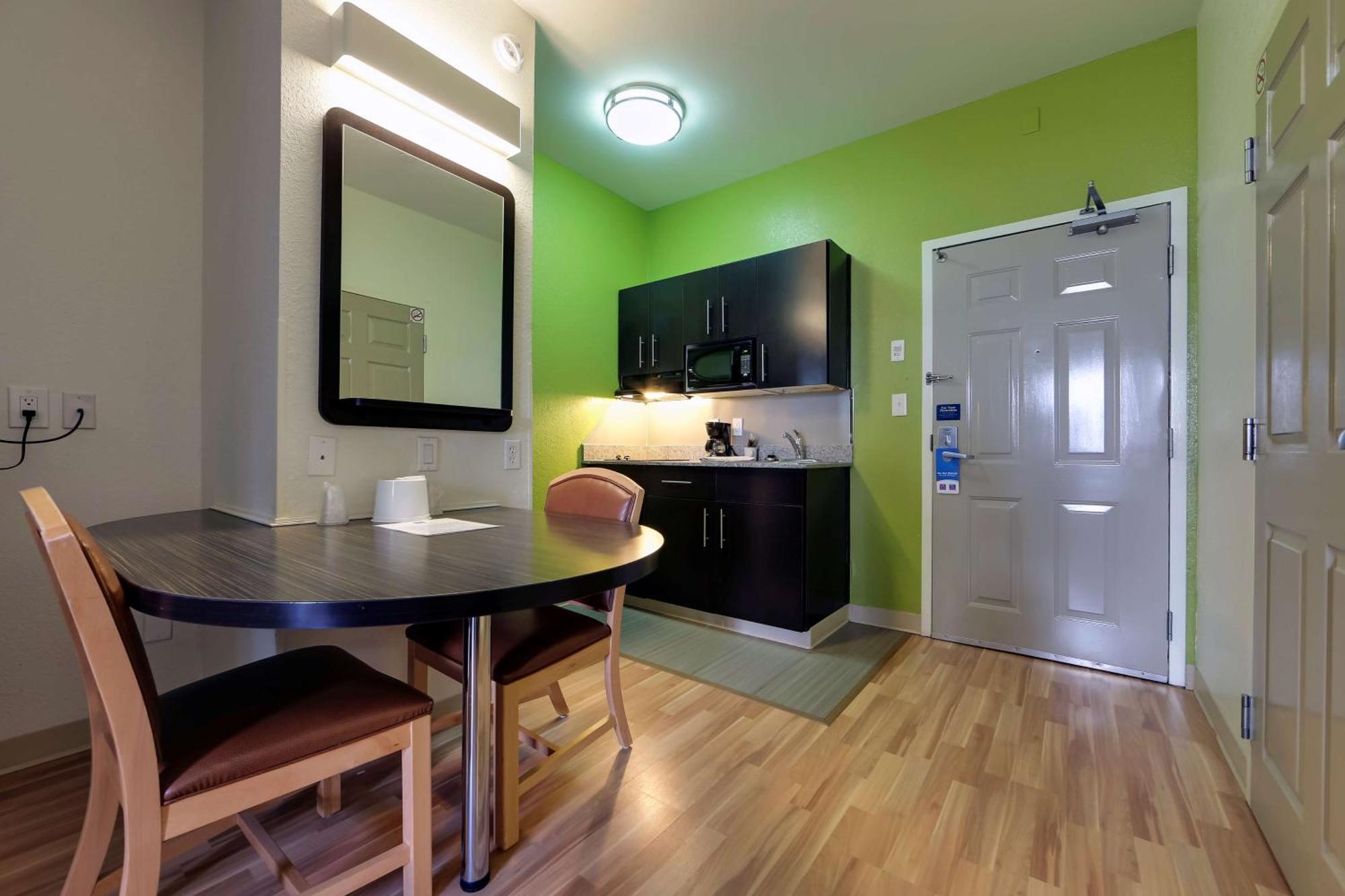 Studio 6 Toronto - Mississauga With Kitchenettes 외부 사진