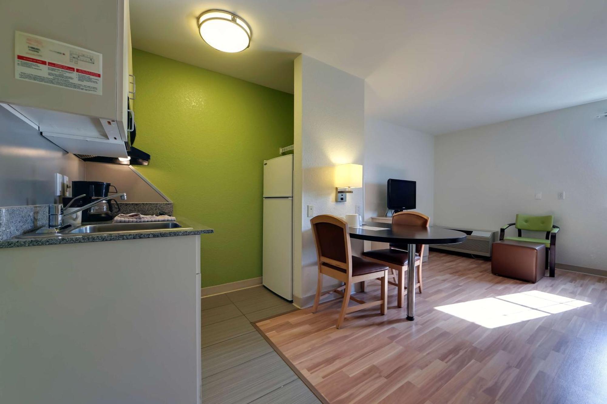 Studio 6 Toronto - Mississauga With Kitchenettes 외부 사진