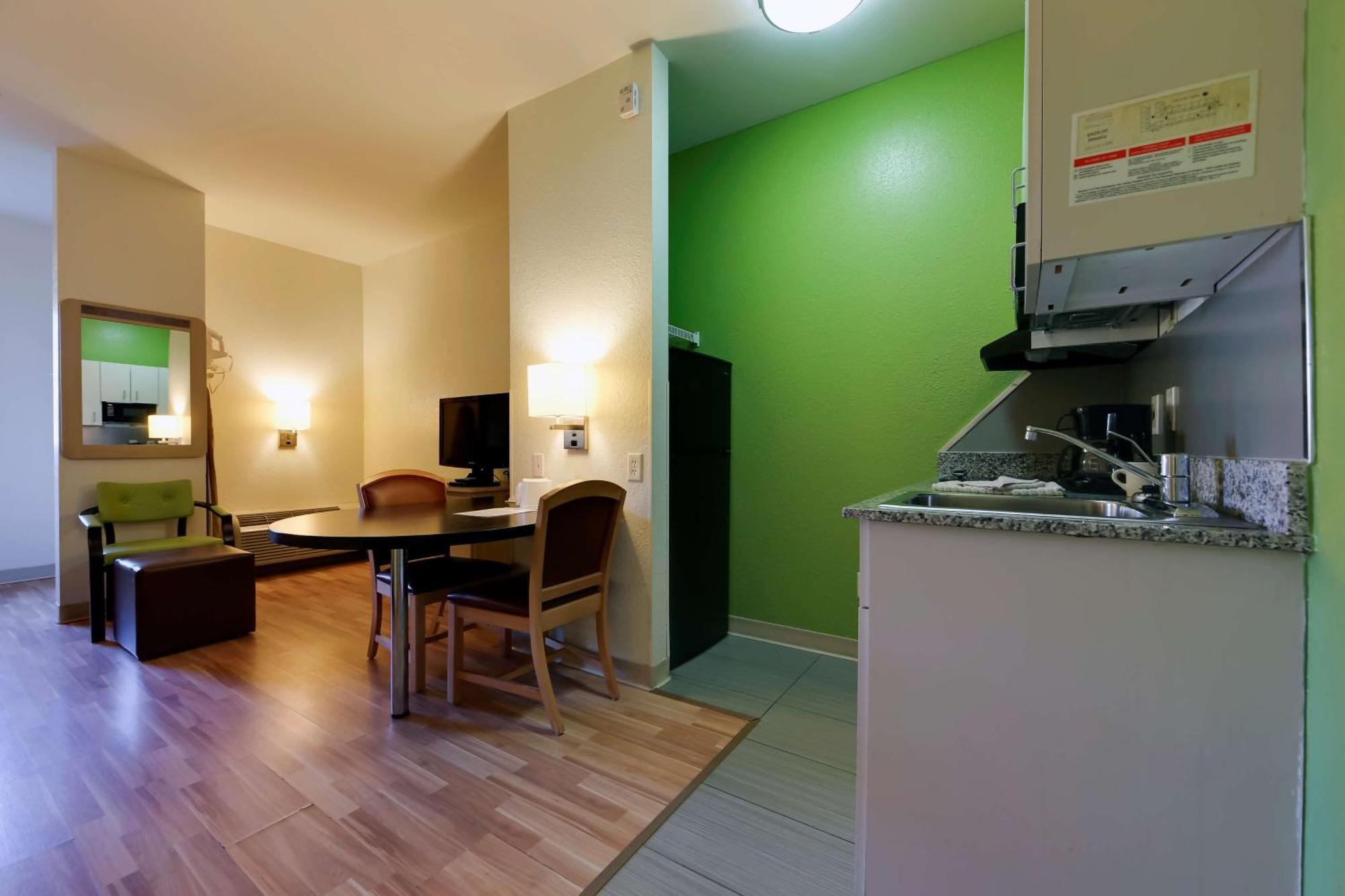 Studio 6 Toronto - Mississauga With Kitchenettes 외부 사진